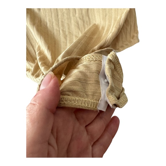 🔹5/$25🔹 PrettyLittleThing Wide Rib Square Neck Short Sleeve Bodysuit Stone. Sz 8 - Picture 6 of 11